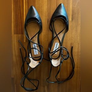 Steve Madden Sunshine Pointed Toe Lace Up Sandals